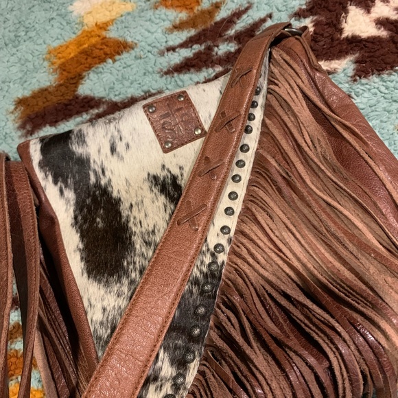 STS Ranchwear Cowhide Crossbody - Picture 3 of 11